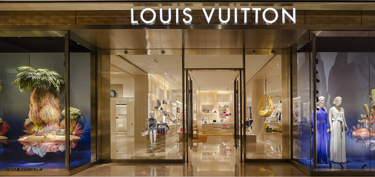 Louis Vuitton Christmas Tree, South Coast Plaza : r/Louisvuitton