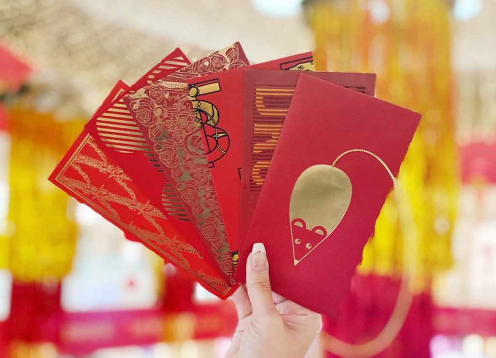 Red envelopes deliver happy thoughts 