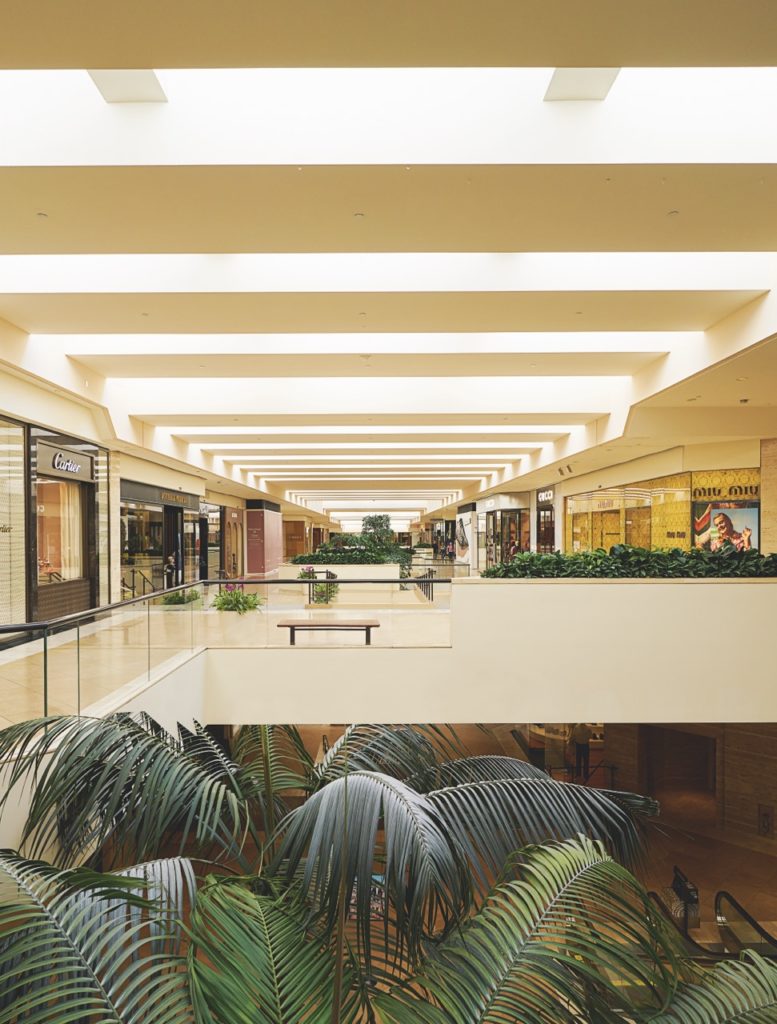 South Coast Plaza — Wikipédia