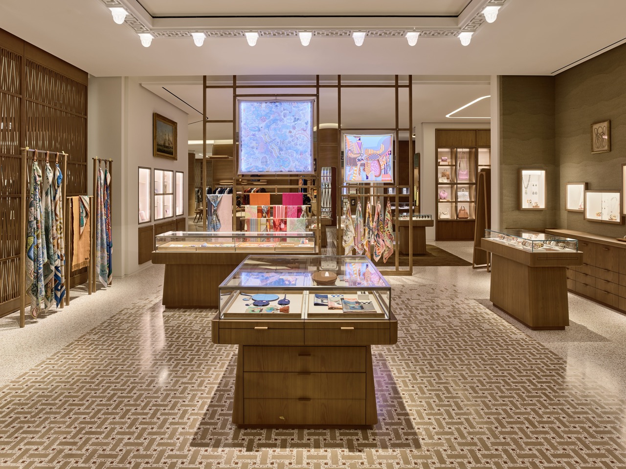 Louis Vuitton Opens First US Perfume Pop-Up at South Coast Plaza