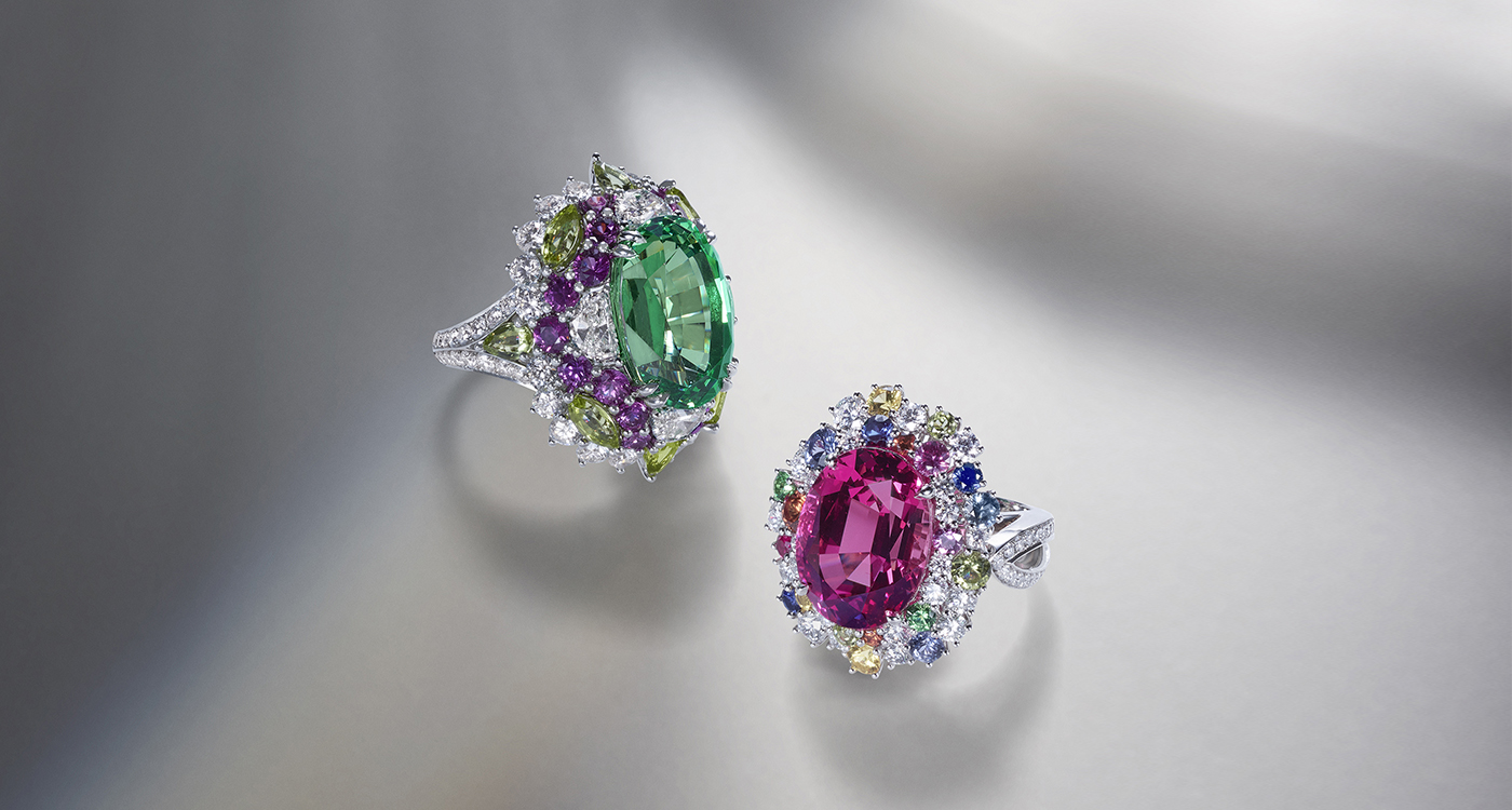 The sublime shapes of the high jewellery pieces by Cartier