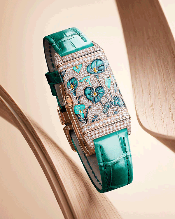 Mother Nature: 12 Luxurious Gifts Inspired by Mom’s Beauty and Strength
